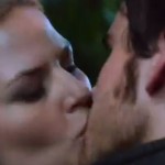 Emma and Hook kiss in Good Form