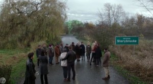 Emma and Henry saying goodbye, as the curse comes rolling in